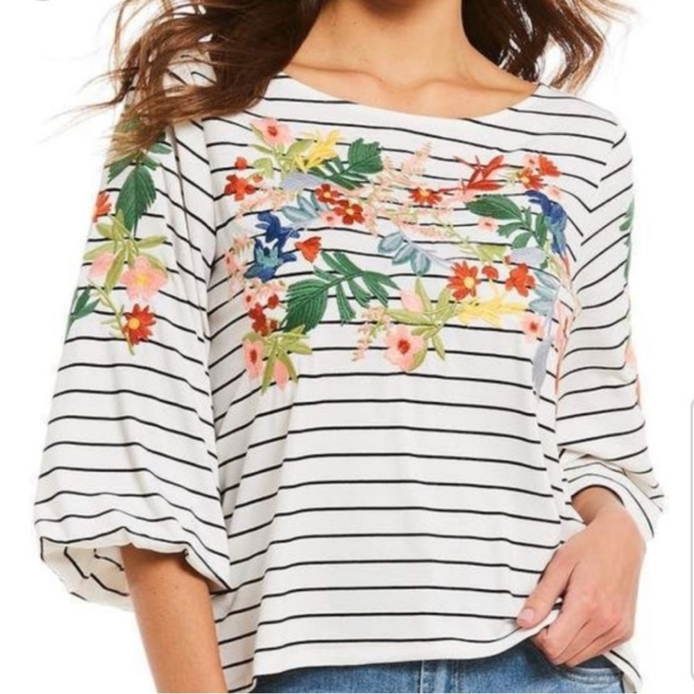 Gianni Bini Striped Embroidered Floral Scoop High Low Top 3/4 Sleeve Size Large